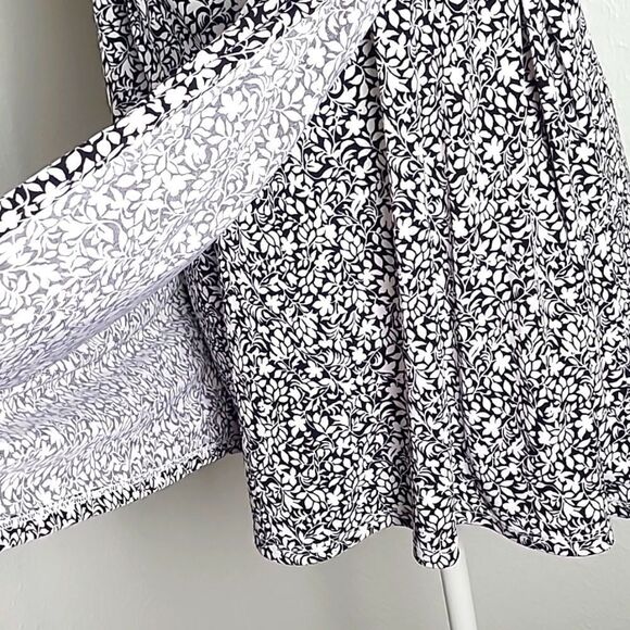 Lane Bryant Black & White Draped Jersey Floral Tunic Top Cowl Neck, Size 14/16 - Picture 6 of 8